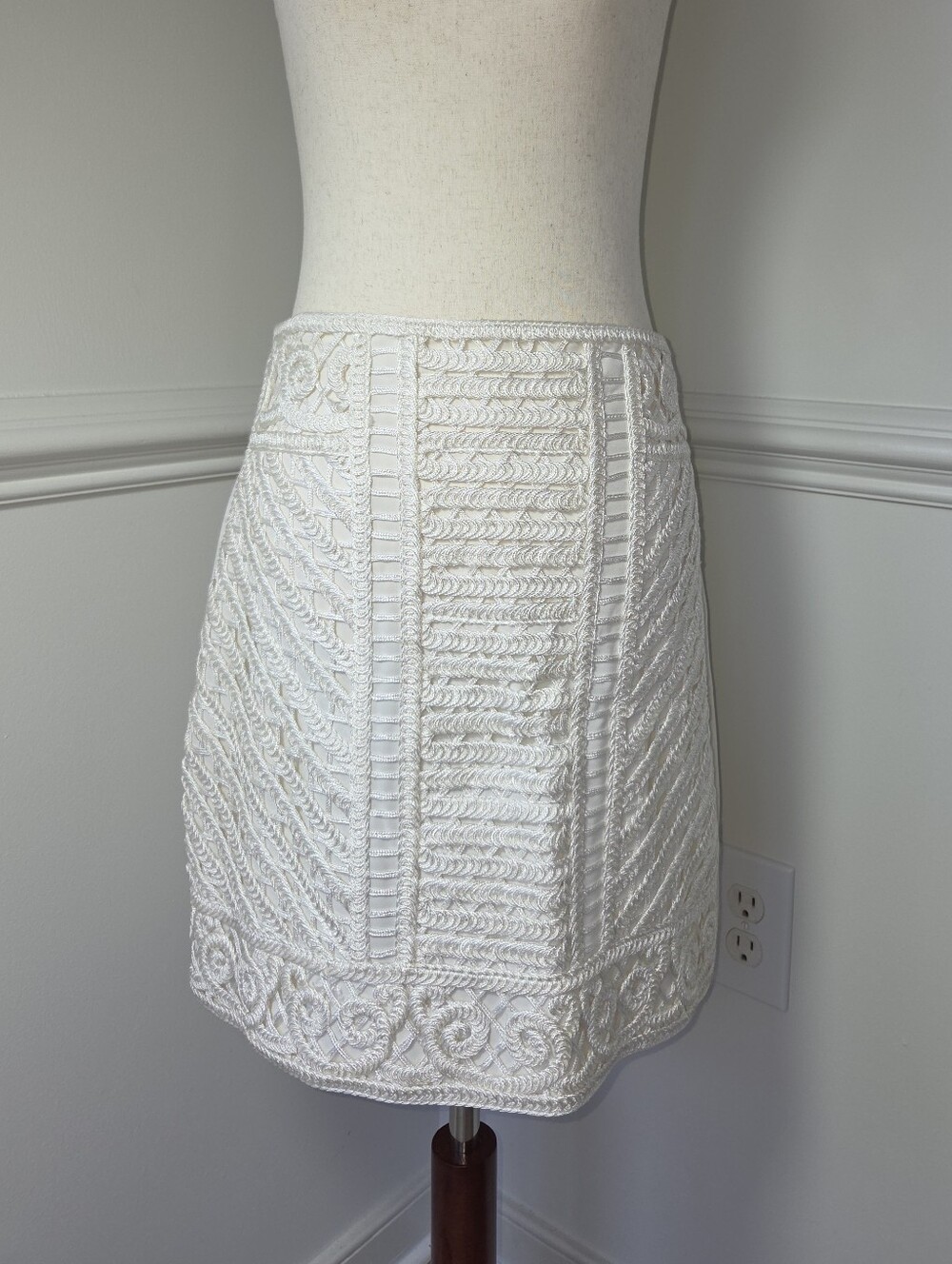 H&M Ivory Embroidered Openwork Mini Skirt 12 Boho Coquette Bridal - Picture 2 of 10